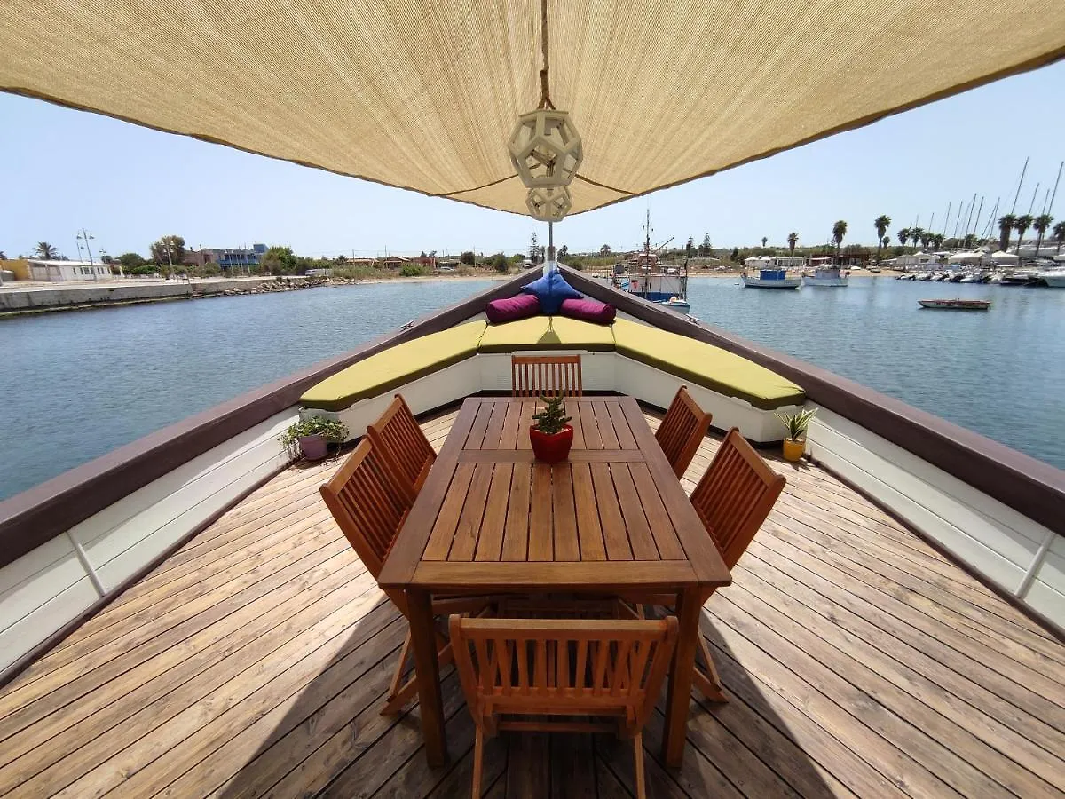 Pillirina House-Boat Hotel Marzamemi Italy
