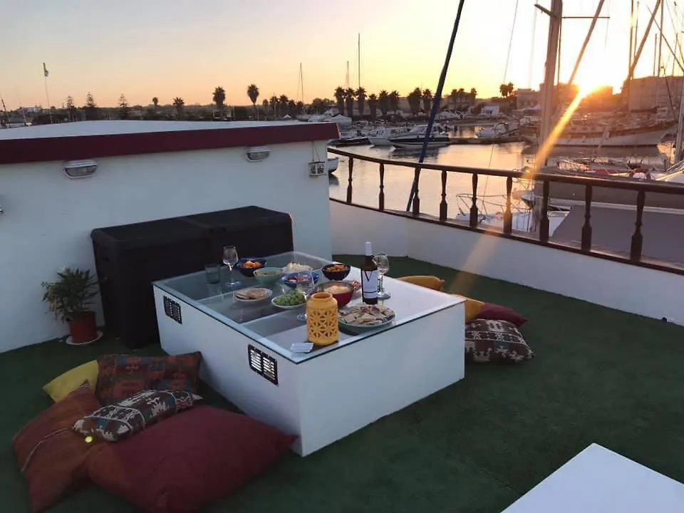 Hotel Pillirina House-Boat Marzamemi Botel